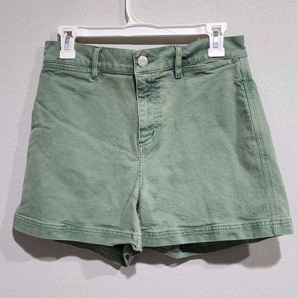 Lou & Grey Sage Green Women's Jean Shorts size 30
